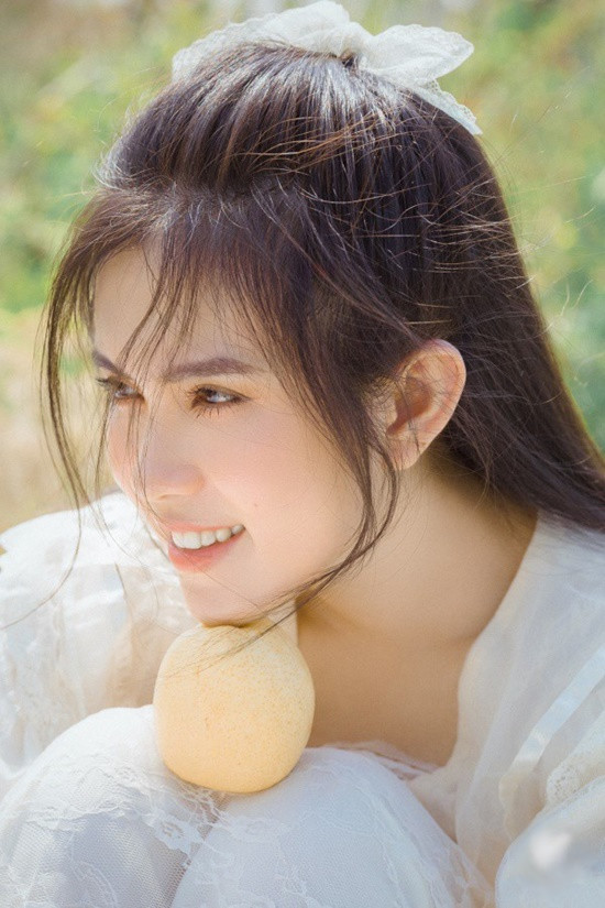 Nu sinh dien ao dai trang tinh khoi khien bao anh chang do guc-Hinh-8