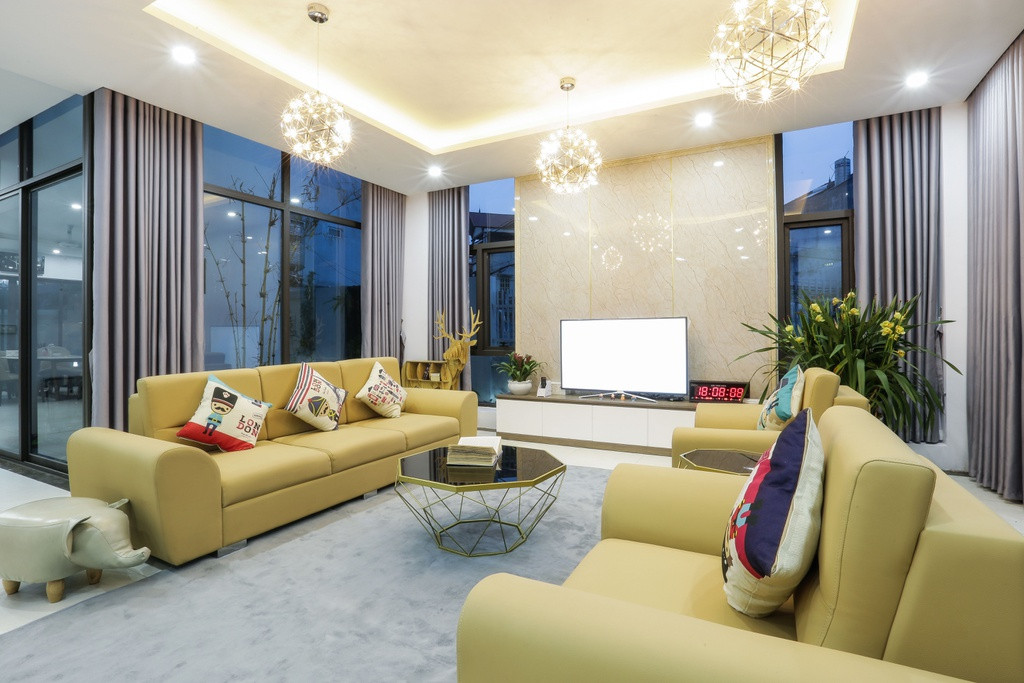 Nội thất bên trong được các KTS của Xcons thiết kế với gam màu sáng, sang trọng nhưng đơn giản.