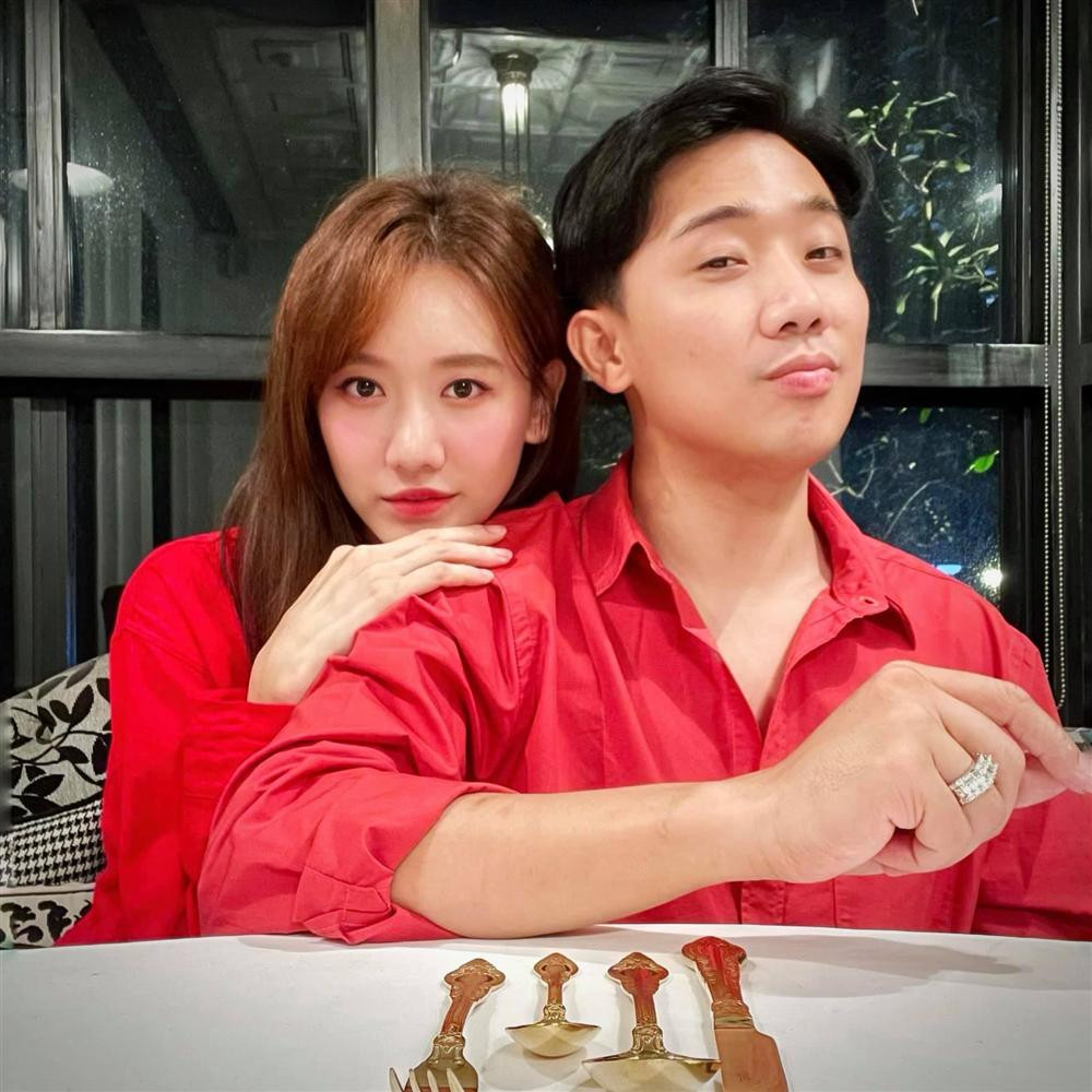 ù không công khai phí nghỉ dưỡng, song qua nhiều hình ảnh vợ chồng Trấn Thành - Hari Won đăng tải, dân mạng khẳng định cặp đôi chắc chắn phải bỏ ra số tiền không nhỏ để có trải nghiệm tuyệt vời. 