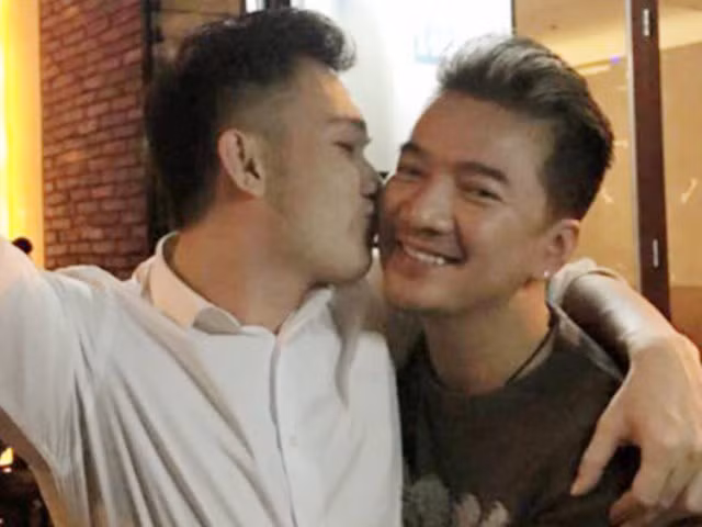 Phan ung cua Dam Vinh Hung khi bi Duong Trieu Vu vay 3 ty-Hinh-3