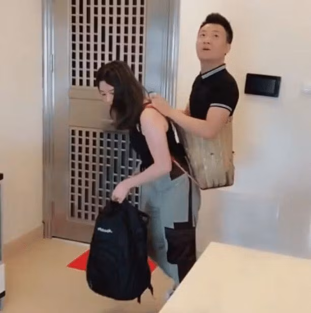 Doi khuyet tat noi tieng Trung Quoc chia tay sau 10 nam gan bo-Hinh-2