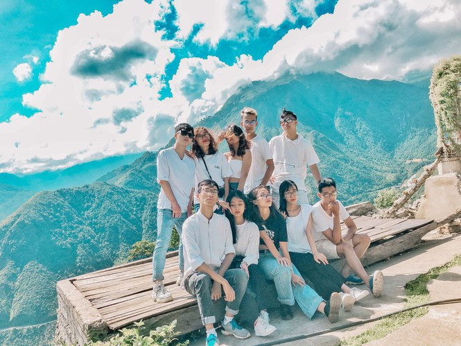 Hội bạn thân 'dành cả thanh xuân' để đi cùng nhau - Hình 4 Hoi ban than 'danh ca thanh xuan' de di cung nhau-Hinh-4
