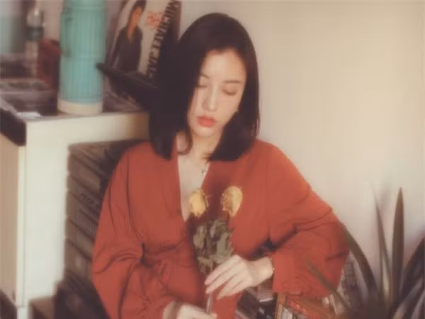 Phu nu lam gi truoc nhung niu keo ‘dien cuong’ tu nguoi cu?-Hinh-2