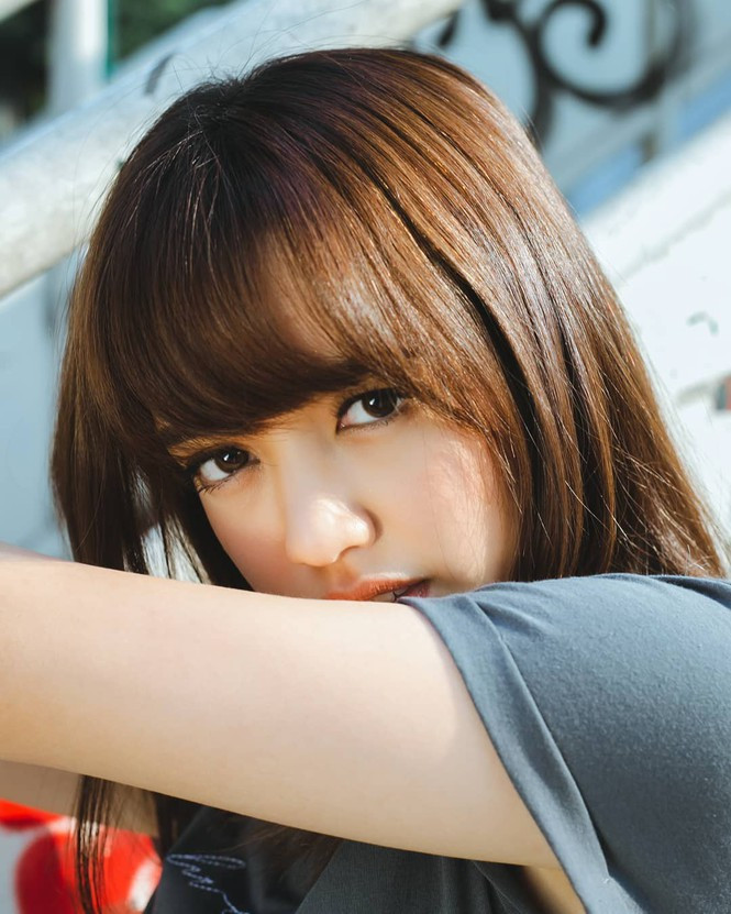 Nữ blogger có nhan sắc giống hệt ca sĩ Lisa nhóm BlackPink - Hình 13 Nu blogger co nhan sac giong het ca si Lisa nhom BlackPink-Hinh-13