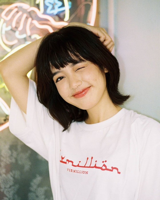 Nữ blogger có nhan sắc giống hệt ca sĩ Lisa nhóm BlackPink - Hình 15 Nu blogger co nhan sac giong het ca si Lisa nhom BlackPink-Hinh-15