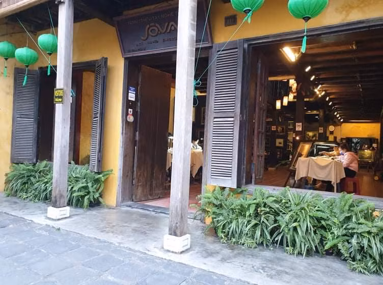 Khu du lich noi tieng vang lang den kho tin khi dich COVID-19-Hinh-8