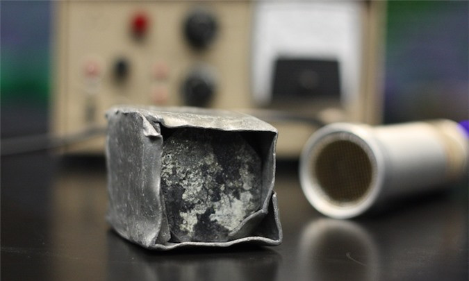 Bí ẩn khối urani từ lò phản ứng hạt nhân của Hitler - Hình 5 Bi an khoi urani tu lo phan ung hat nhan cua Hitler-Hinh-5