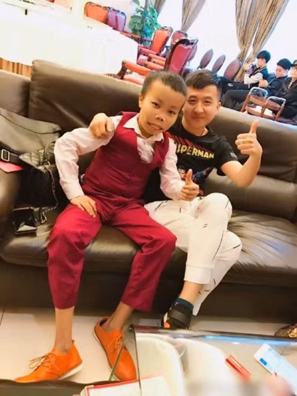 Vlog xau la tiec nuoi tai san kech xu, xe hop va gai dep-Hinh-5