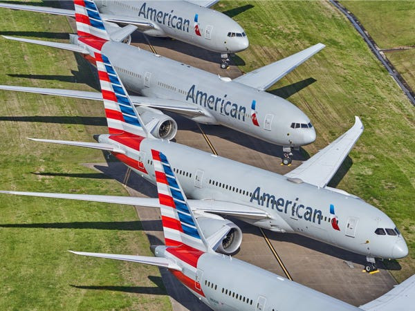 Máy bay thân trộng của hãng được đỗ tại Tulsa, Oklahoma.