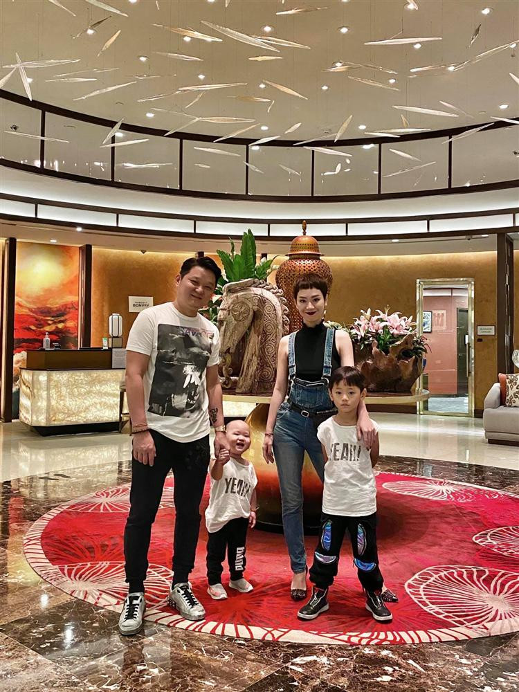 Trà My Idol tính chuyện vào viện dưỡng lão - Hình 2 Tra My Idol tinh chuyen vao vien duong lao-Hinh-2