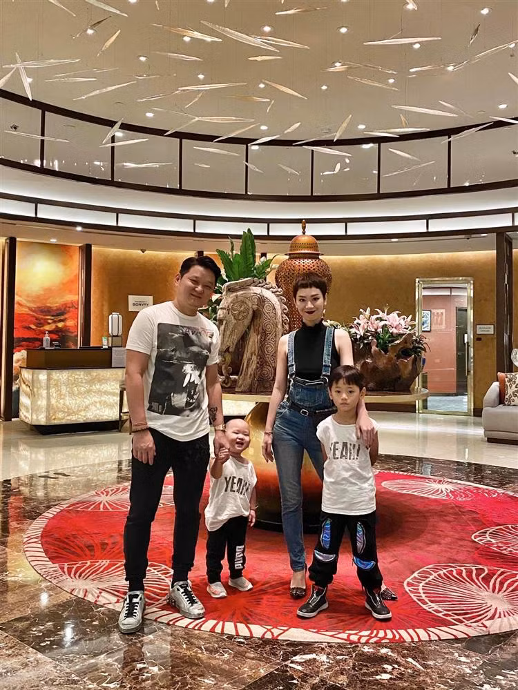 Trà My Idol tính chuyện vào viện dưỡng lão - Hình 2 Tra My Idol tinh chuyen vao vien duong lao-Hinh-2