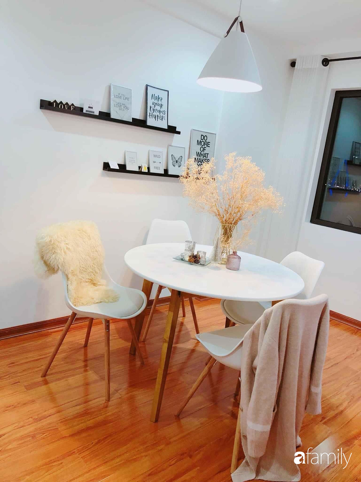 Bat mi cach decor don gian giup can ho 60m² luon thoang sang-Hinh-27