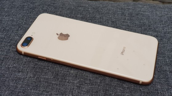 iPhone 8 Plus giam gia 1,5 trieu dong dau thang 4