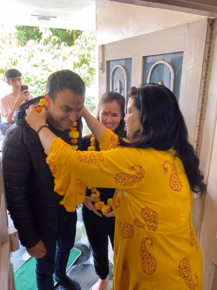 Vo Ha Tram bi canh bao 'chong bo' chi vi mot ly do-Hinh-4