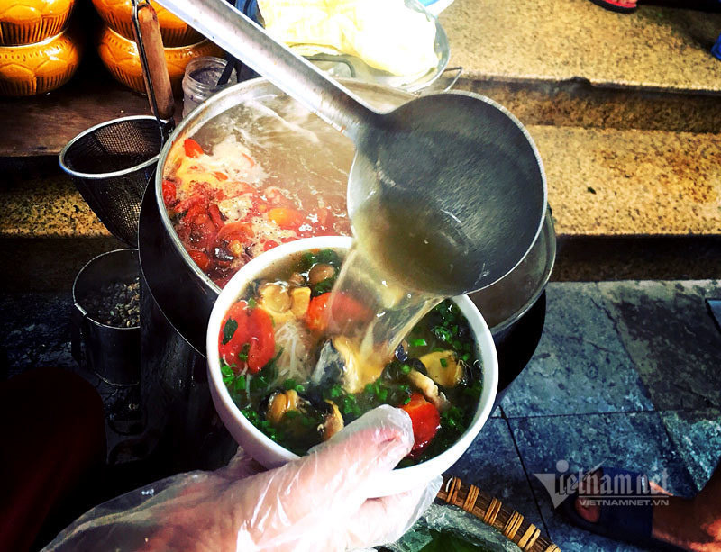 Ba thap ky giu huong vi gia truyen, bun oc ban 500 bat/ngay-Hinh-6