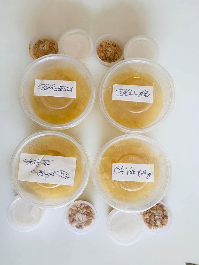 br/> Trên trang cá nhân, MC Ốc Thanh Vân tâm sự vì biết cô buồn nên MC Đại Nghĩa đã gửi tặng cô xôi xoài, chè do anh tự làm. MC sinh năm 1978 còn đóng gói cẩn thận từng phần chè để gửi tặng MC Trấn Thành, Khả Như, Huỳnh Lập. Nhiều khán giả dành lời khen cho tài nấu nướng của Đại Nghĩa.