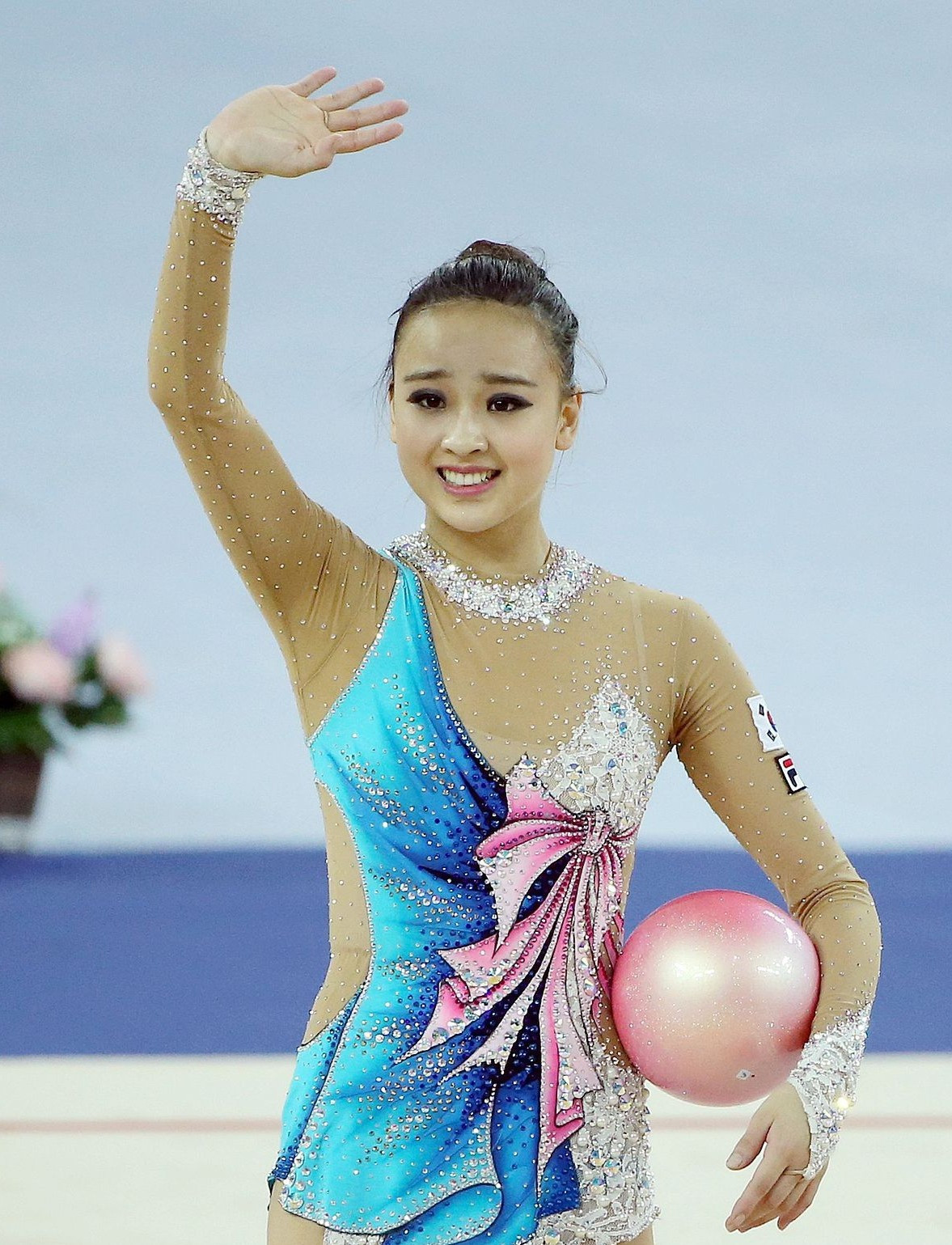 Ap luc phai gay cua nu VDV the duc dung cu