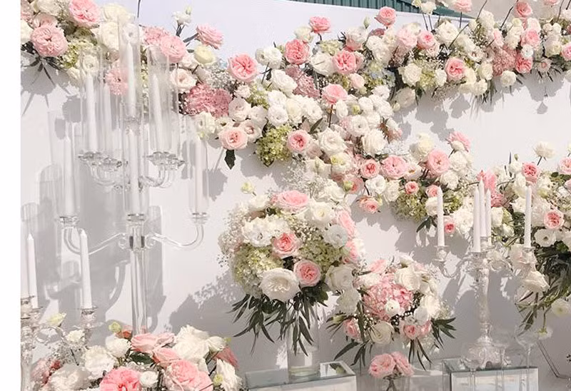 Toi khoc ngat trong hon le cua minh