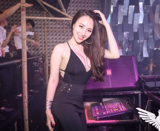 Ho Ngoc Ha va vo Khac Viet doi nhau ve ngoai hinh bau bi-Hinh-6