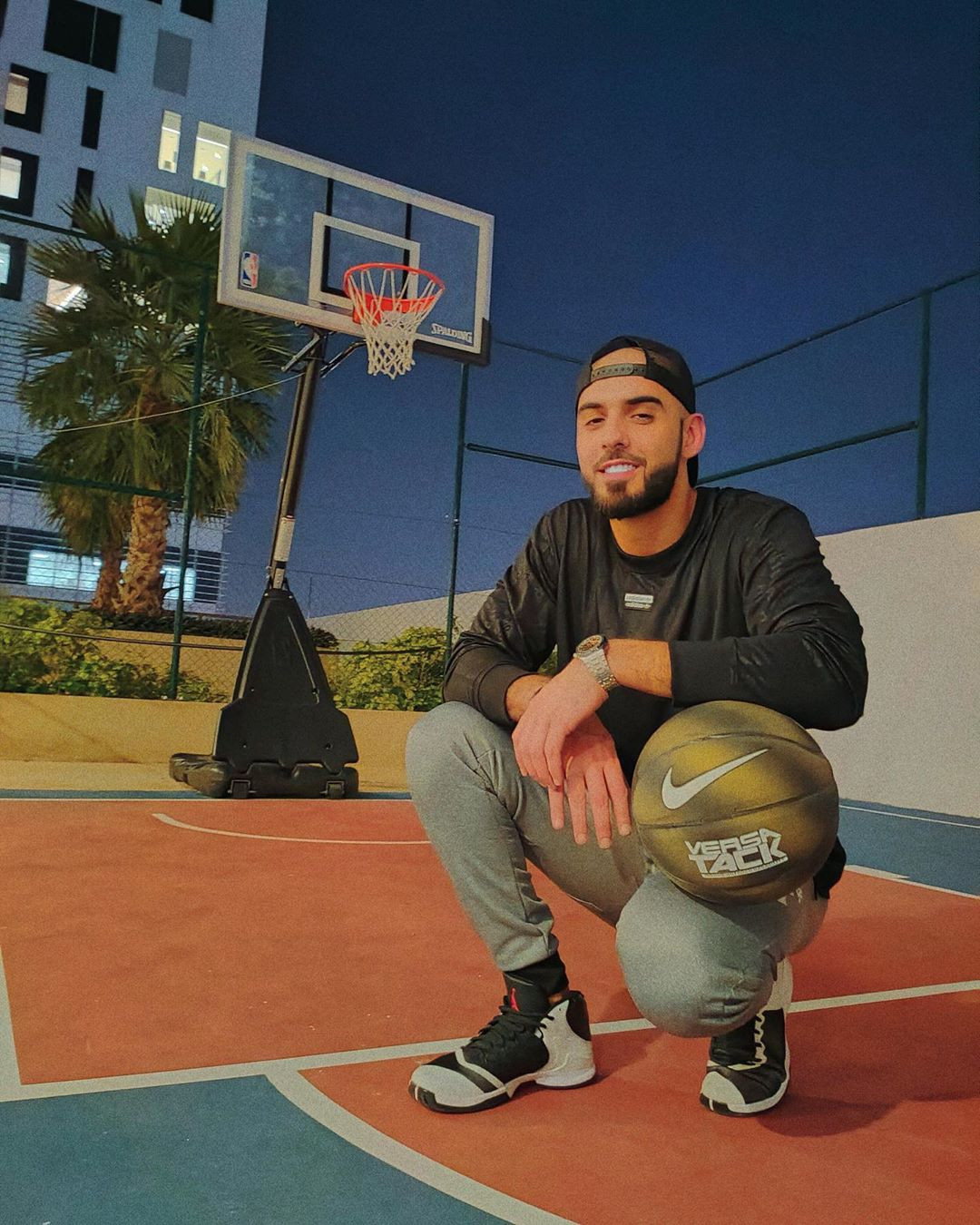 7 nam sau noi tieng, trai dep bi truc xuat tung den Viet Nam gio ra sao?-Hinh-7