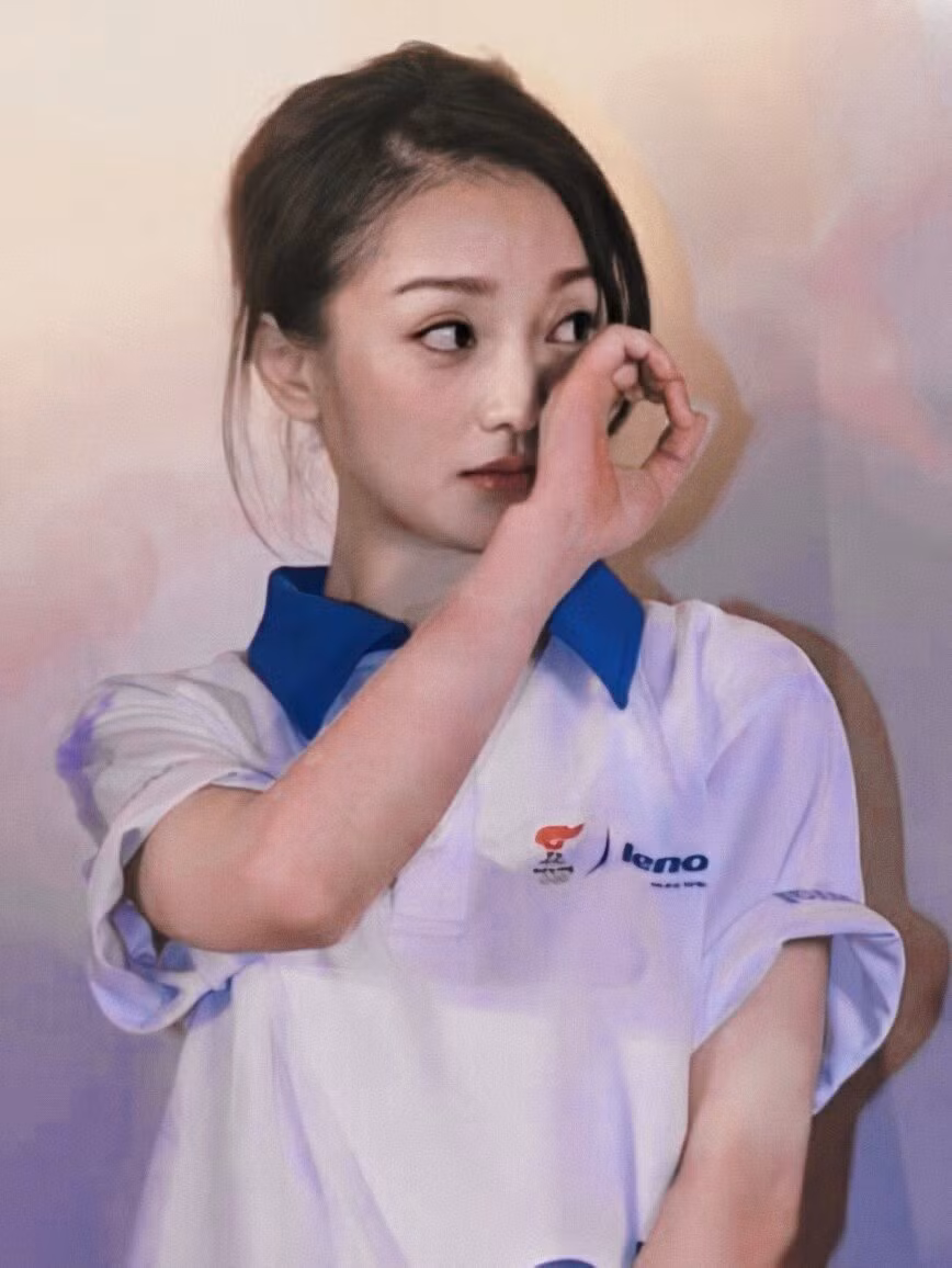 Loạt ảnh cách đây 12 năm trước của Châu Tấn gây bão - Hình 5 Loat anh cach day 12 nam truoc cua Chau Tan gay bao-Hinh-5