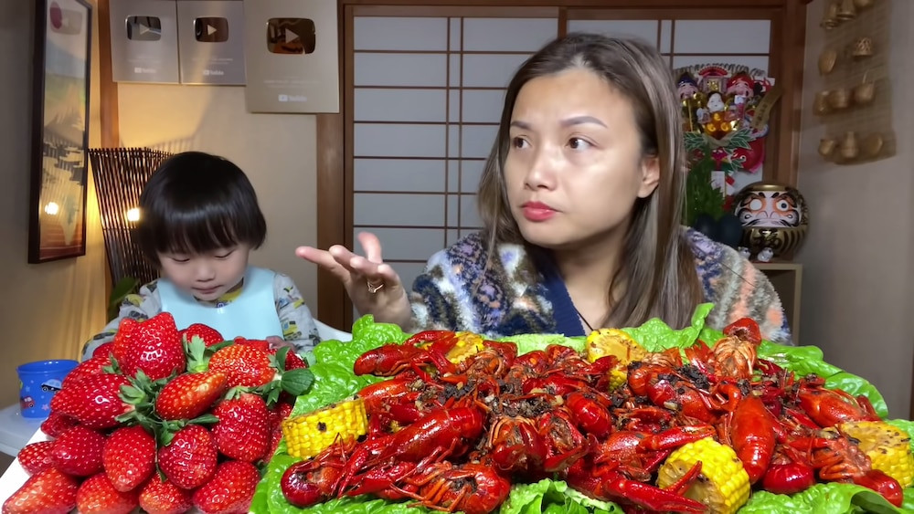 Quynh Tran JP bat ngo khoe tin vui mua duoc nha moi-Hinh-2