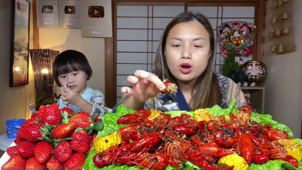 Quynh Tran JP bat ngo khoe tin vui mua duoc nha moi-Hinh-3