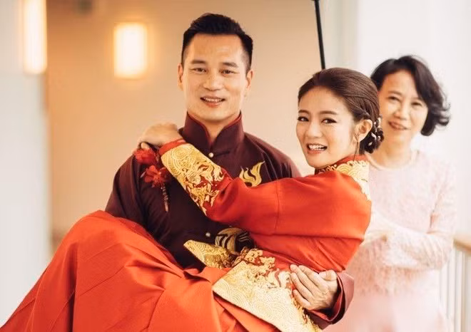 Sao Hoa ngu lay chong giau: Nguoi suong nhu tien, ke la 