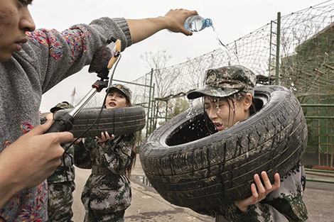 Nu live-streamer kiem 16 ty moi nam roi vao vong xoay huy diet-Hinh-4