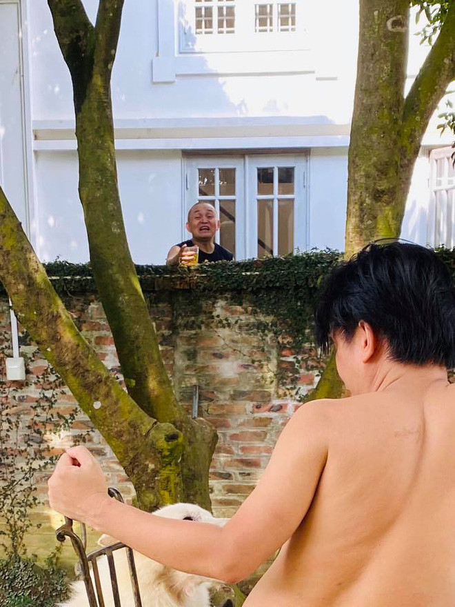 “Vua hai dat Bac” bi hang xom chup trom bieu cam kho do