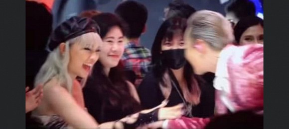 Chau Bui va Decao chinh thuc bo follow nhau