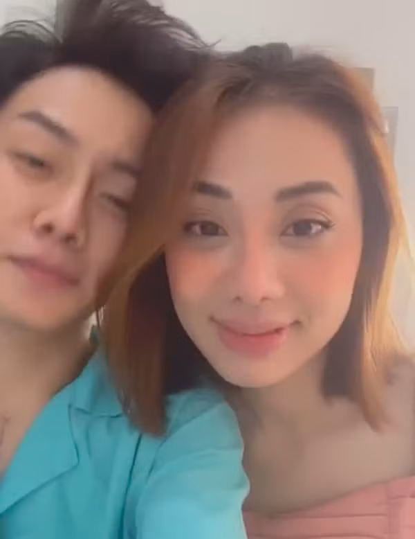 Miko Lan Trinh tuc truc ben ban trai phau thuat cat nguc