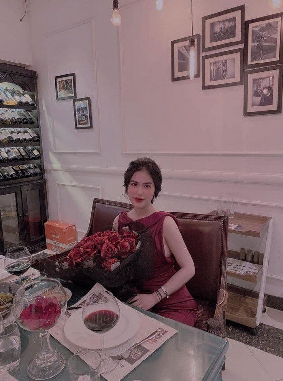 Vợ cũ Việt Anh được tặng nhẫn cầu hôn, Quế Vân nhắn nhủ đặc biệt Vo cu Viet Anh duoc tang nhan cau hon, Que Van nhan nhu dac biet