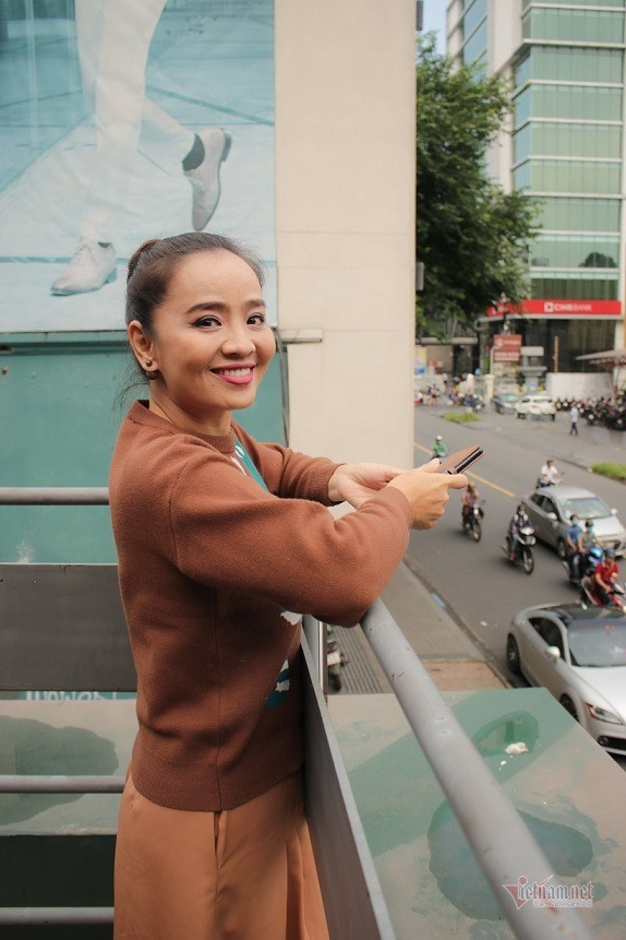 Hoai An 'Nguoi dep Tay Do' va qua khu dam nuoc mat-Hinh-8