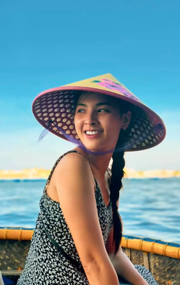 Nu MC moi cua “Chuyen dong 24h” voi nhan sac gay sot-Hinh-9