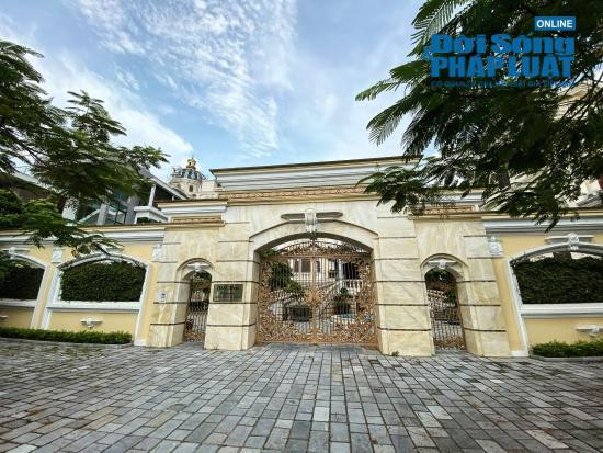 Loa mat voi lang chau Au giua long dat Cang-Hinh-9