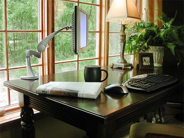 Những mẹo phong thủy bàn làm việc giúp gia chủ tiền bạc vào ầm ầm ảnh 5 Những mẹo phong thủy bàn làm việc giúp gia chủ tiền bạc vào ầm ầm ảnh 5