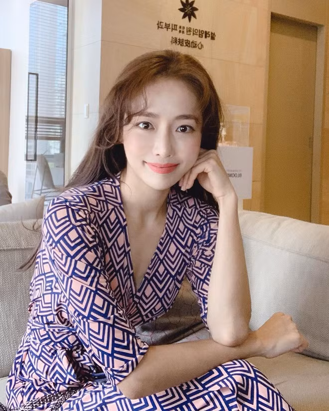 Các lớp học của Hyun Kyung luôn kín chỗ. Cơ bụng số 11 của nữ giáo viên nhận được nhiều lời tán dương, là niềm mơ ước của bao cô gái. Đây cũng là lý do nhiều học viên tìm đến lớp học của 9X để tập luyện.