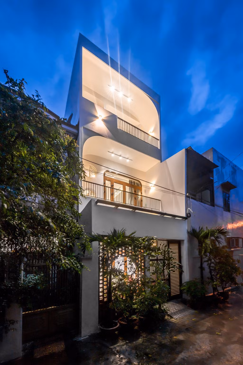 Với tình cảm dành cho ba mẹ, căn nhà được hoàn thiện với sự hài lòng của Anh Quý và gia đình. Với anh, đây là món quà cho ba mẹ và niềm tự hào sau khi đã đạt được ước nguyện kéo dài suốt 10 năm bôn ba.