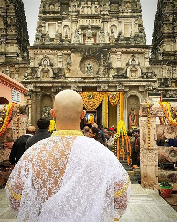 Chàng trai xuống tóc theo khóa tu gây xôn xao MXH ảnh 6