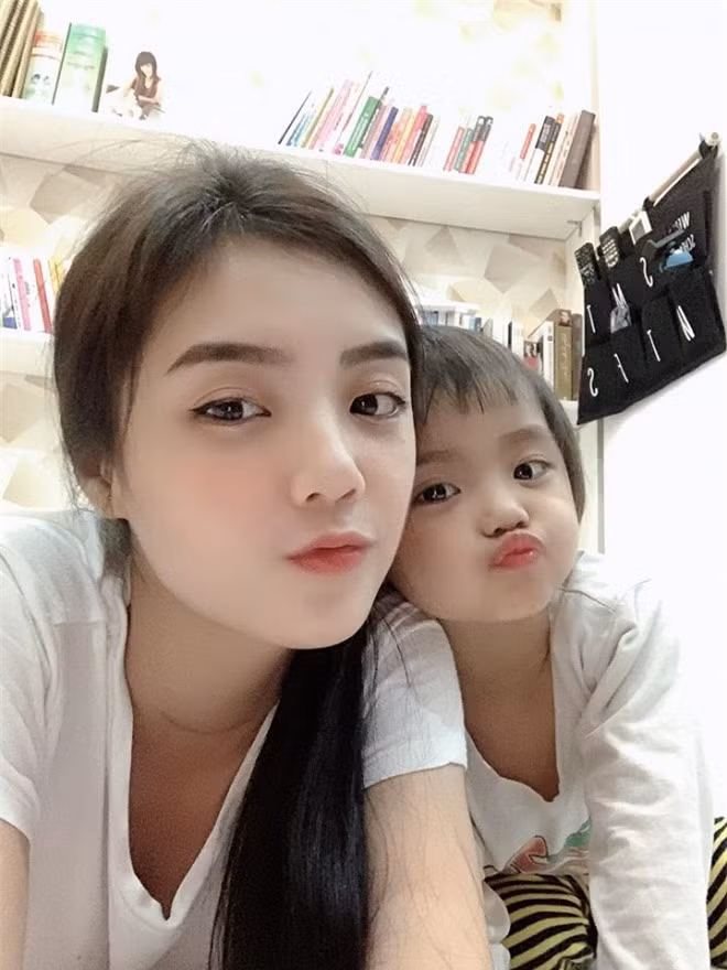 Cuộc sống của hot girl Lâm Á Hân ra sao sau 2 năm ly hôn ảnh 5