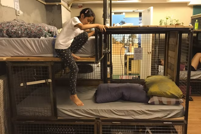 Nguoi tre chau A song trong nha tro sieu nho-Hinh-10