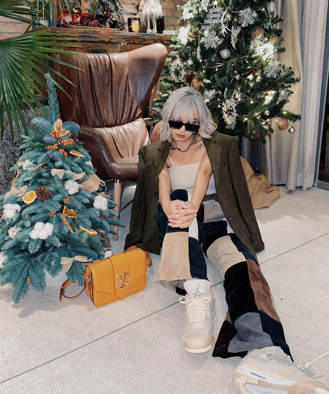 ##s###Là một trong những biểu tượng thời trang từng dự nhiều tuần lễ thời trang đình đám thế giới, gu thời trang của Châu Bùi chưa bao giờ làm người hâm mộ thất vọng.