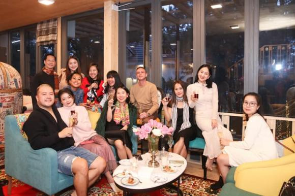 Phan Nhu Thao tiep tuc lo than hinh phat tuong-Hinh-2