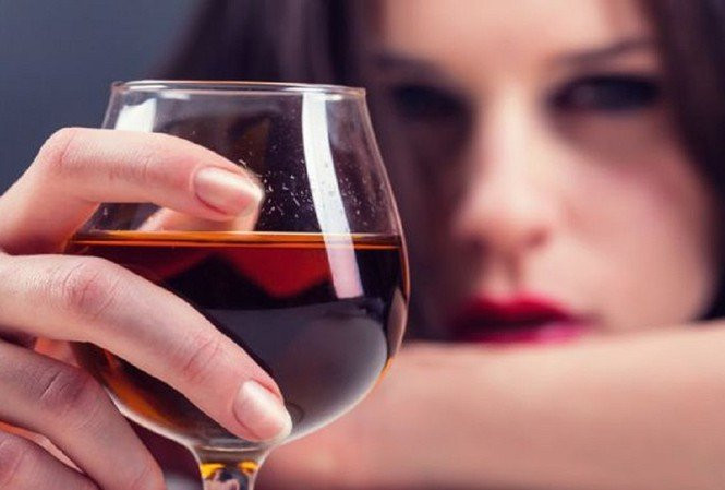 Đại kỵ khi uống rượu, rất nhiều người Việt vẫn mắc phải Dai ky khi uong ruou, rat nhieu nguoi Viet van mac phai