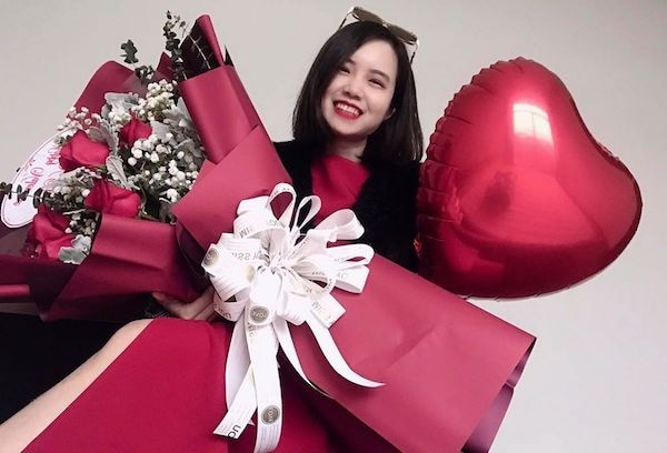 Những giảng viên nổi tiếng xinh đẹp, tài năng ảnh 16