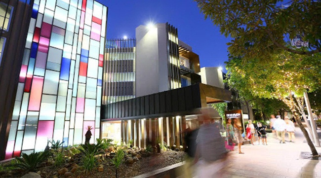 Có kho tiền, đại gia vẫn quyết không giảm giá cho khách thuê nhà - Hình 5 Co kho tien, dai gia van quyet khong giam gia cho khach thue nha-Hinh-5