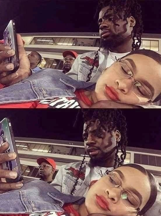 Anh tưởng tôi ngủ mà không biết gì à. (Ảnh: Twitter)