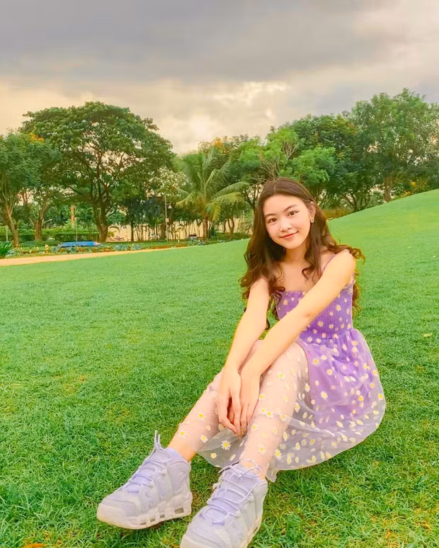 2 con gai MC Quyen Linh gay chu y voi chieu cao vuot troi-Hinh-2