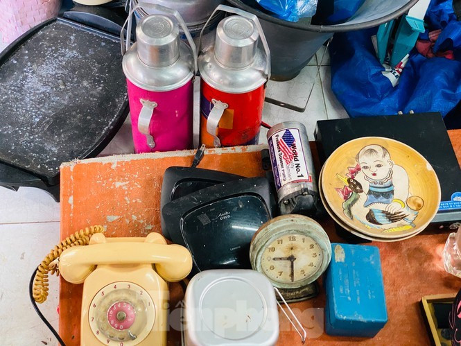 Cho phien do cu cua nhung nguoi ua hoai niem tai Van Phuc-Hinh-10